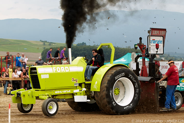 Tractor Pulling plaine de l'Orbe 2011